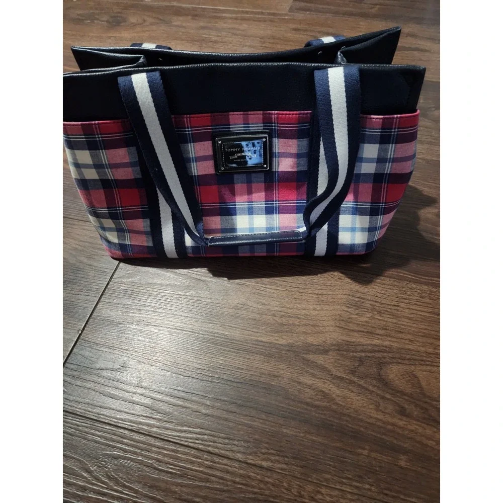 Tommy Hilfiger Red Plaid Tartan Brown Leather Trim Shoulder Bag Purse‎